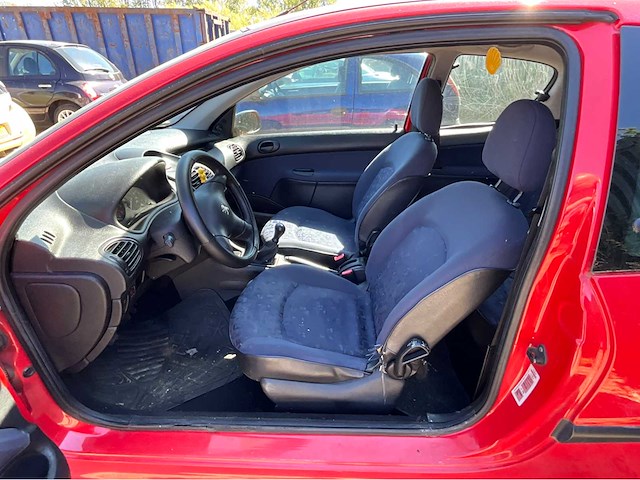 2001 peugeot 206 1.4 xr personenauto - afbeelding 13 van  16