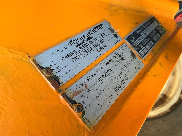 2001 renault r3222ca vierwielaangedreven landbouwtractor - afbeelding 28 van  32