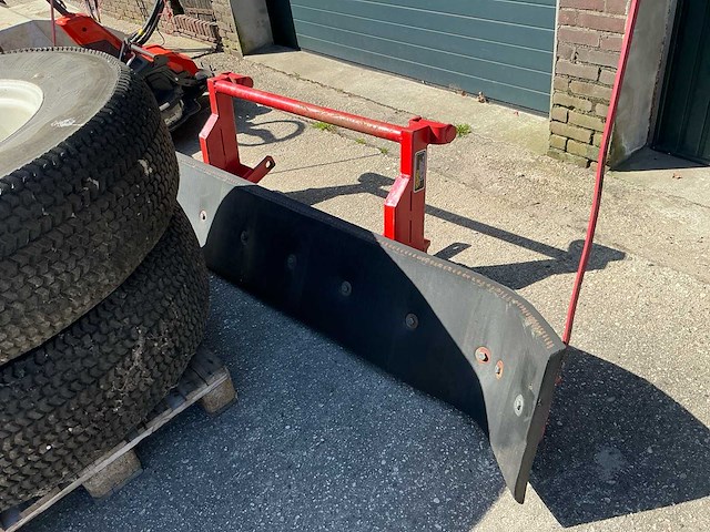 2001 renault r3222ca vierwielaangedreven landbouwtractor - afbeelding 31 van  32