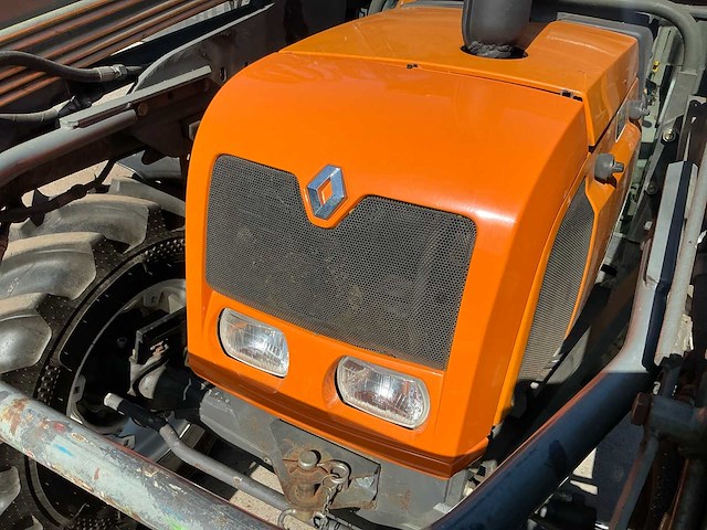 2001 renault r3222ca vierwielaangedreven landbouwtractor - afbeelding 8 van  32