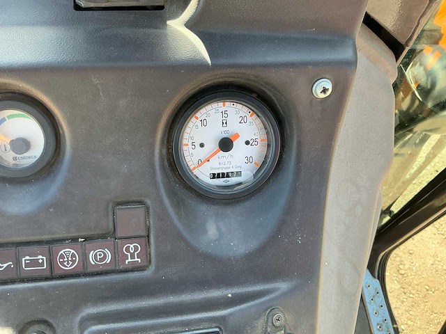 2001 renault r3222ca vierwielaangedreven landbouwtractor - afbeelding 13 van  32
