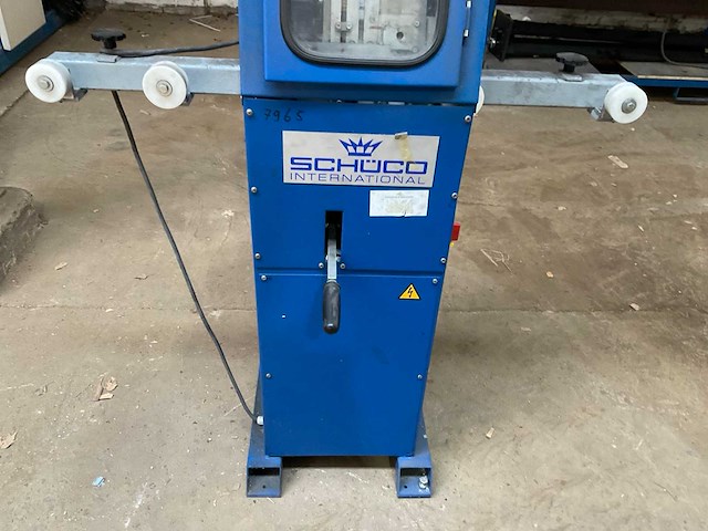 2001 schüco ksm 235 glaslat aluminium clip pers - afbeelding 8 van  32