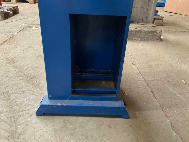 2001 schüco ksm 235 glaslat aluminium clip pers - afbeelding 25 van  32