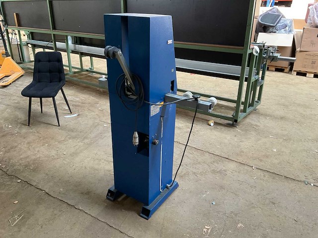 2001 schüco ksm 235 glaslat aluminium clip pers - afbeelding 26 van  32