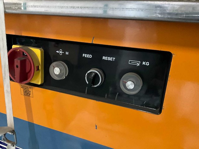 2001 strapex minimat tp-301ce banden omsnoeringsmachine - afbeelding 4 van  4