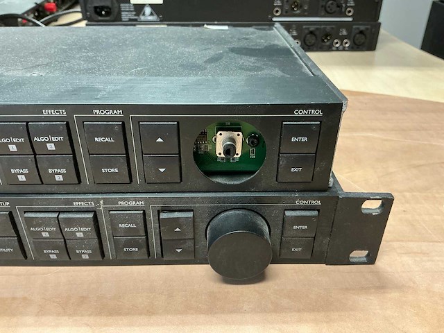 2001 tc electronics m-one stereo galm (2x) - afbeelding 4 van  6