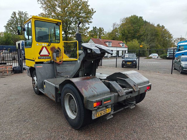 2001 terberg yt180 terminal trekker - afbeelding 14 van  18