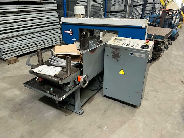 2001 tm jesenice metaal bandzaagmachine - afbeelding 1 van  11