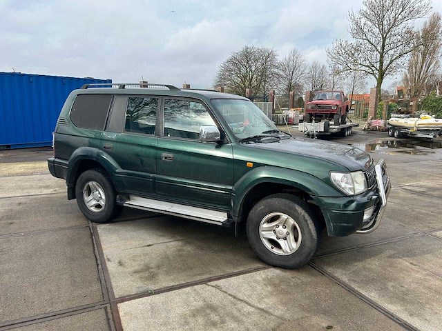 2001 toyota landcruiser 90 3.0 d4-d blind van personenauto - afbeelding 2 van  5