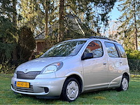 2001 toyota yaris verso personenauto - afbeelding 1 van  12