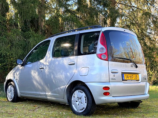 2001 toyota yaris verso personenauto - afbeelding 10 van  12