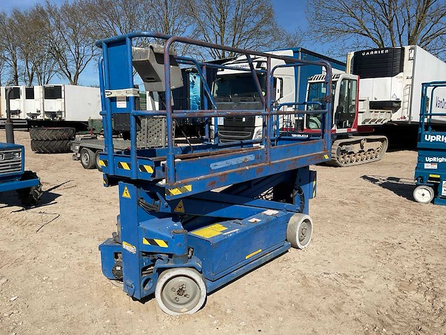 2001 upright 101000-02 hoogwerker - afbeelding 1 van  9