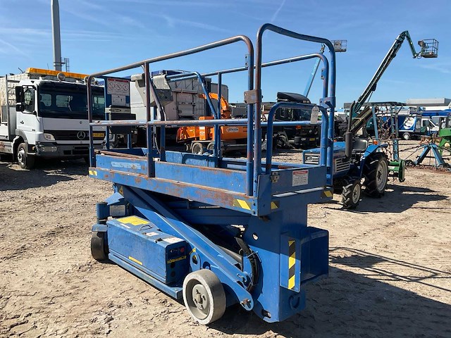 2001 upright 101000-02 hoogwerker - afbeelding 4 van  9