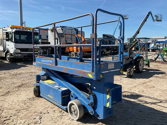 2001 upright 101000-02 hoogwerker - afbeelding 4 van  11