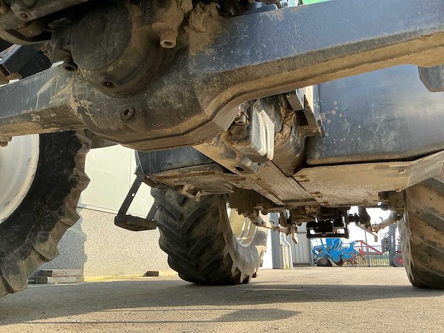 2001 valtra m120 4wd landbouwtractor - afbeelding 28 van  39