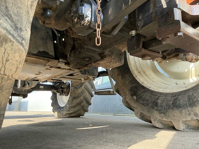 2001 valtra m120 4wd landbouwtractor - afbeelding 29 van  39