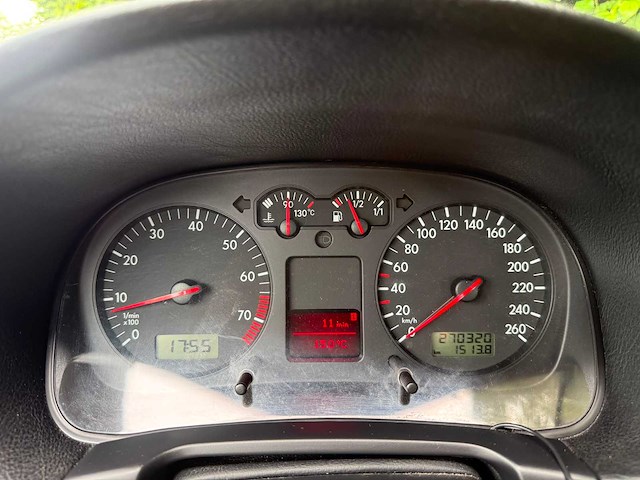 2001 volkswagen golf 2.3 v5 highline personenauto - afbeelding 12 van  14