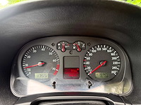 2001 volkswagen golf 2.3 v5 highline personenauto - afbeelding 12 van  14
