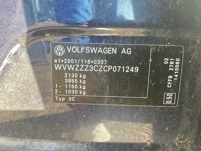 2001 volkswagen passat sedan personenauto - afbeelding 1 van  19