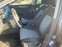 2001 volkswagen passat sedan personenauto - afbeelding 5 van  19