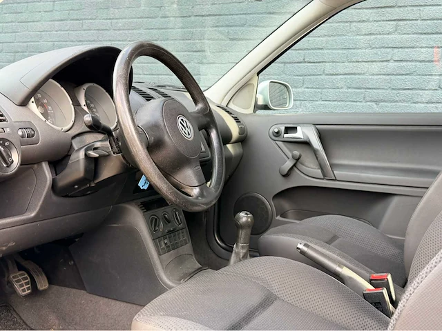 2001 volkswagen polo 1.4-16v trendline personenauto - afbeelding 10 van  10