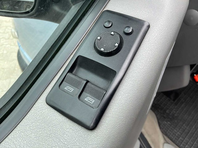 2001 volkswagen transporter 2.5 tdi 292 t800 dc camper - afbeelding 37 van  45