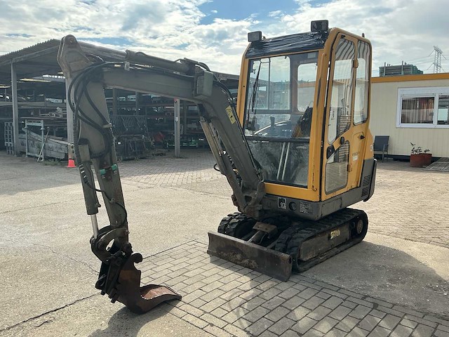 2001 volvo 261 minigraafmachine - afbeelding 1 van  15