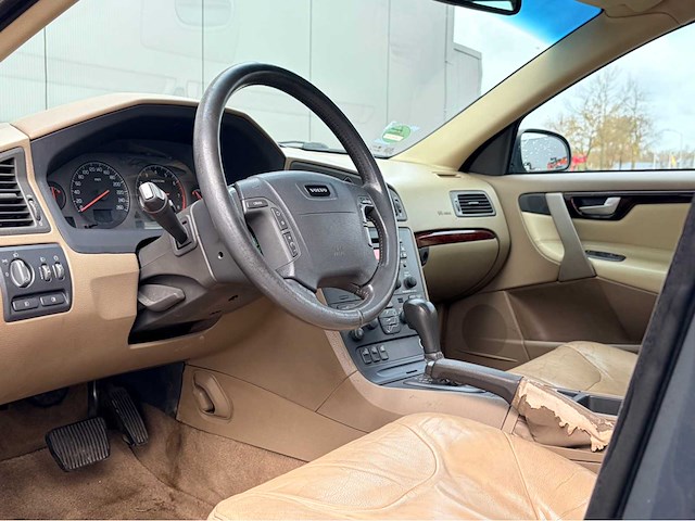 2001 volvo v70 7-persoons automaat personenauto - afbeelding 9 van  12