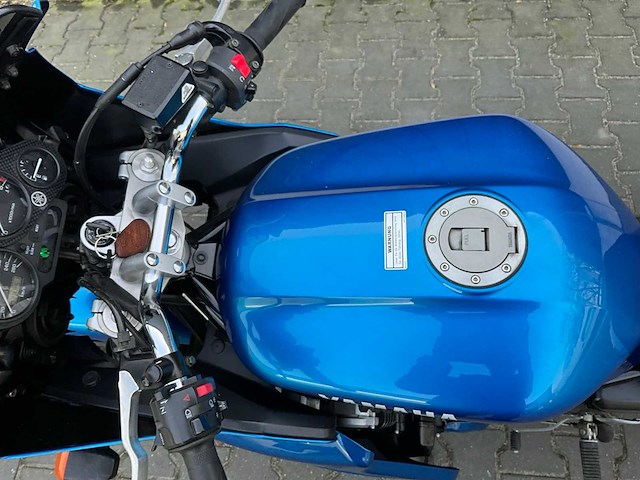 2001 yamaha fazer 600 motorfiets - afbeelding 2 van  17