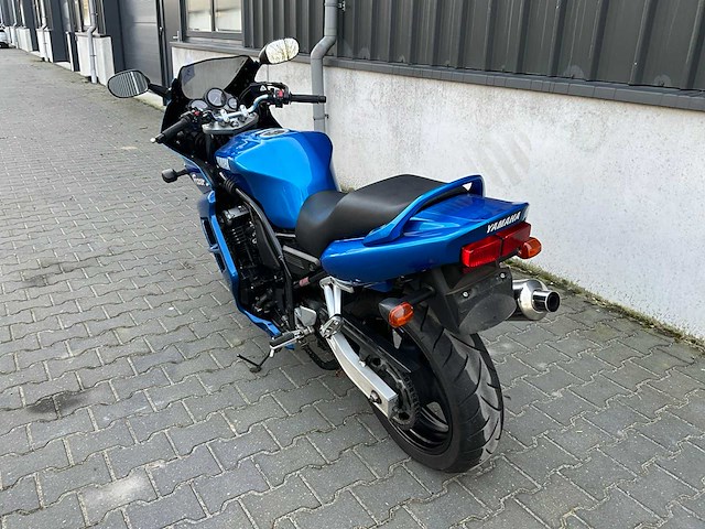 2001 yamaha fazer 600 motorfiets - afbeelding 10 van  17