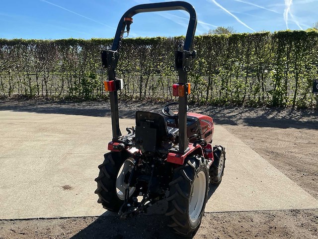 2001 yanmar ke-100 compacttractor - afbeelding 4 van  23
