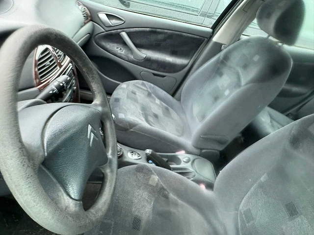 2002 - citroen - c5 break - 2.0-16v l. prestige 63-nf-tz iaw - afbeelding 5 van  5