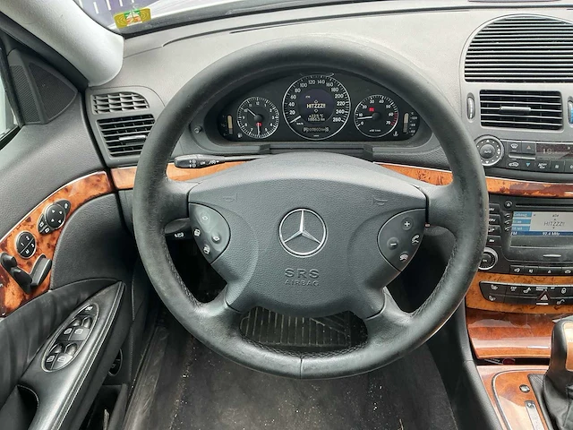 2002 - mercedes-benz - e-klasse - 320 avantgarde - personenauto - afbeelding 2 van  14