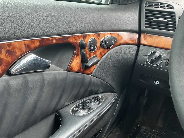 2002 - mercedes-benz - e-klasse - 320 avantgarde - personenauto - afbeelding 11 van  14