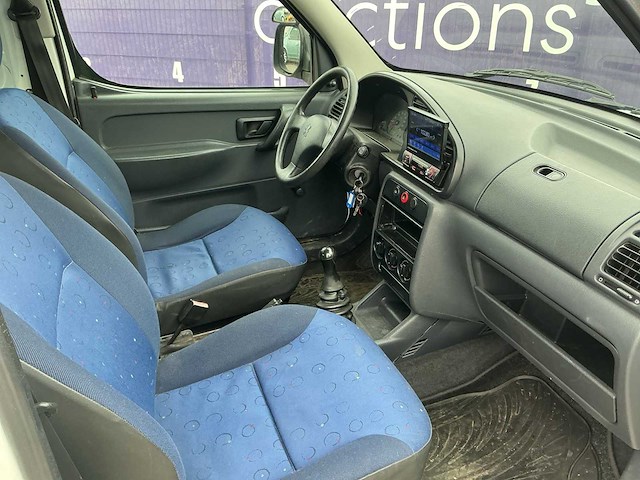 2002 - peugeot - partner - 170c 1.9 - bedrijfswagen - afbeelding 1 van  1