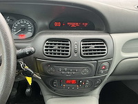 2002 - renault - scénic - 1.6-16v authentique - personenauto - afbeelding 8 van  12