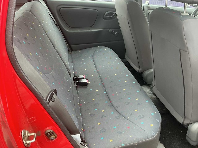 2002 - suzuki - alto - 1.1 gl - personenauto - afbeelding 9 van  11
