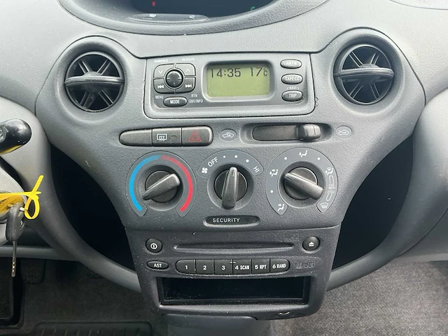 2002 - toyota - yaris - 1.0-16v vvt-i yorin - personenauto - afbeelding 10 van  11