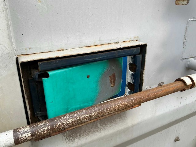 2002 20ft zeecontainer met werkplaatsinrichting - afbeelding 8 van  23