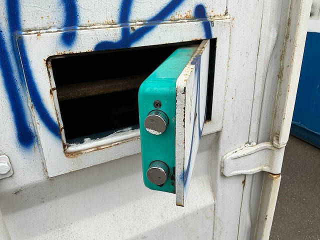 2002 20ft zeecontainer met werkplaatsinrichting - afbeelding 10 van  23