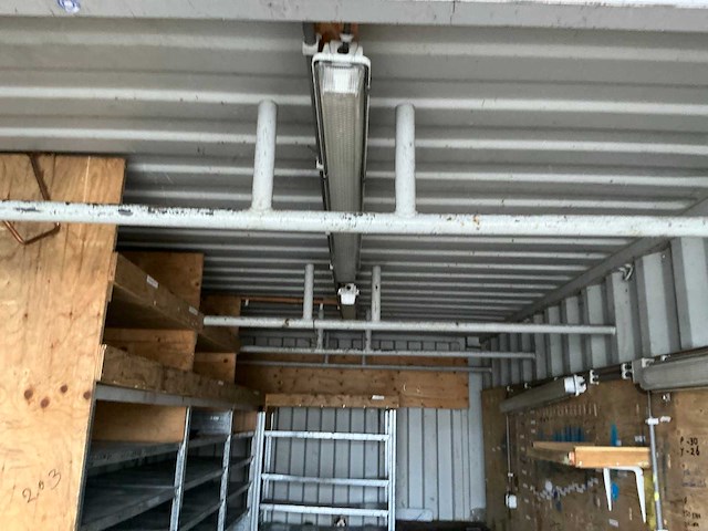 2002 20ft zeecontainer met werkplaatsinrichting - afbeelding 4 van  15