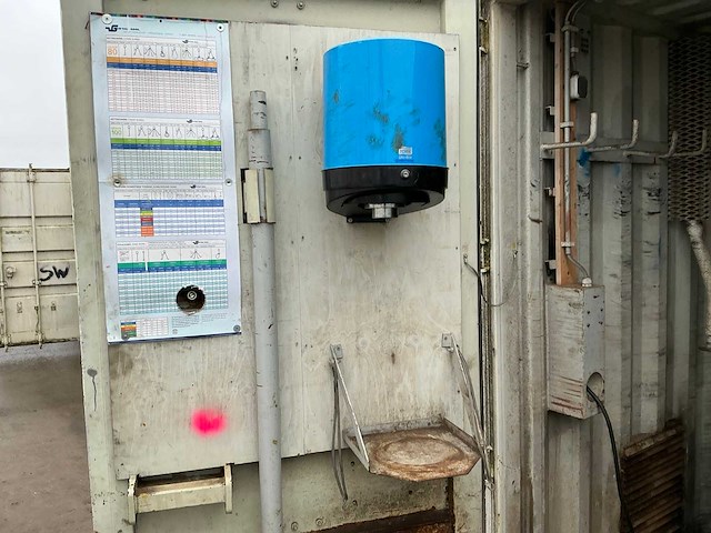 2002 20ft zeecontainer met werkplaatsinrichting - afbeelding 6 van  15