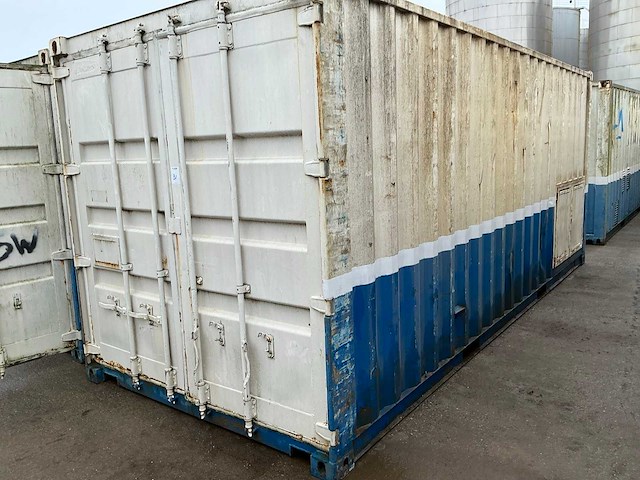 2002 20ft zeecontainer met werkplaatsinrichting - afbeelding 1 van  10