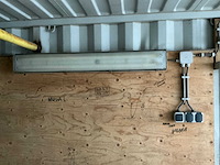 2002 20ft zeecontainer met werkplaatsinrichting - afbeelding 9 van  10