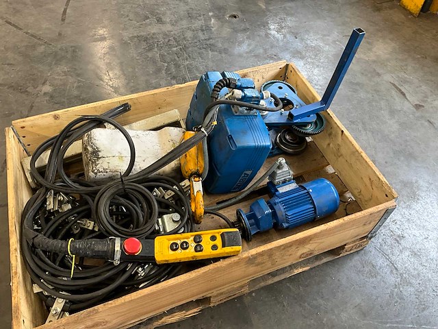 2002 abus gm5 elektrische kettingtakel met loopkat - afbeelding 3 van  6