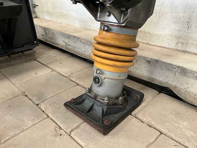 2002 ammann ads-70 trilstamper - afbeelding 6 van  6