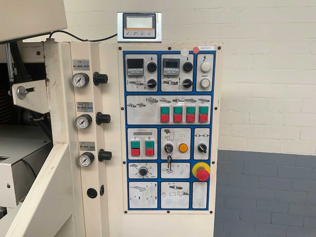 2002 bmh / chambon profilmax vierzijdige profileer- en schaafmachine - afbeelding 3 van  4