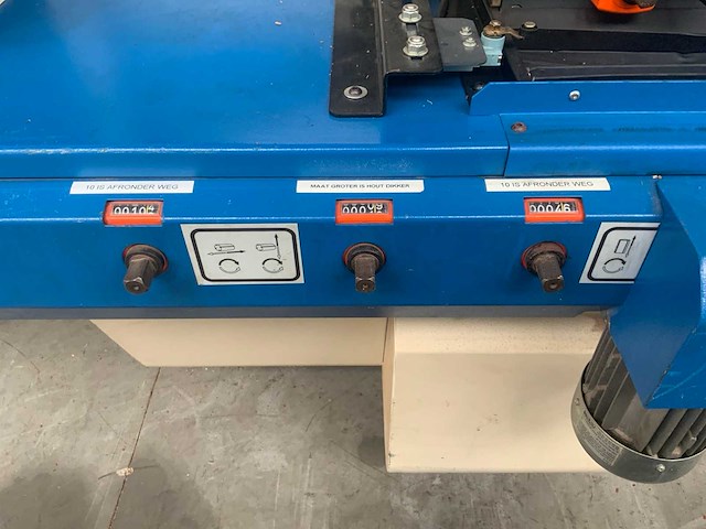 2002 bmh / chambon profilmax vierzijdige profileer- en schaafmachine - afbeelding 14 van  14