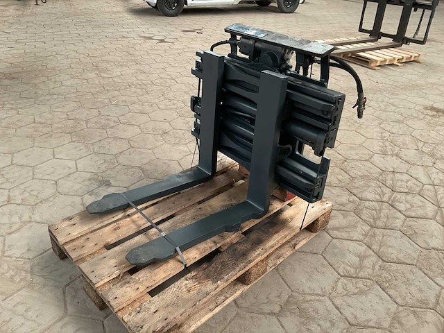 2002 cascade rotator/verspreider fem2 vorkenbord - afbeelding 1 van  7