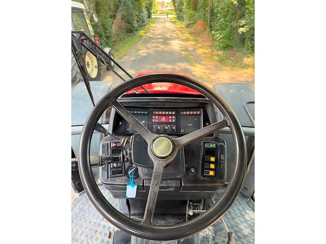 2002 case ih cs 130 vierwielaangedreven landbouwtractor - afbeelding 3 van  7